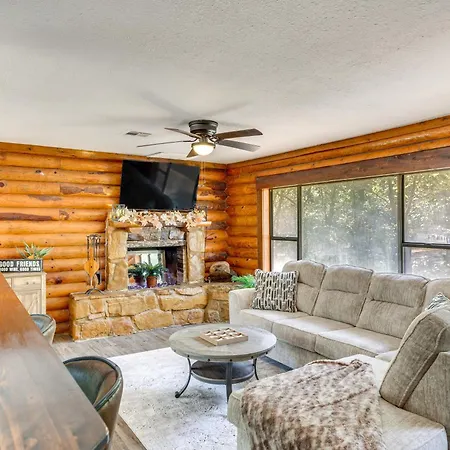 Davis Cabin With Fire Pit Close To Turner Falls!